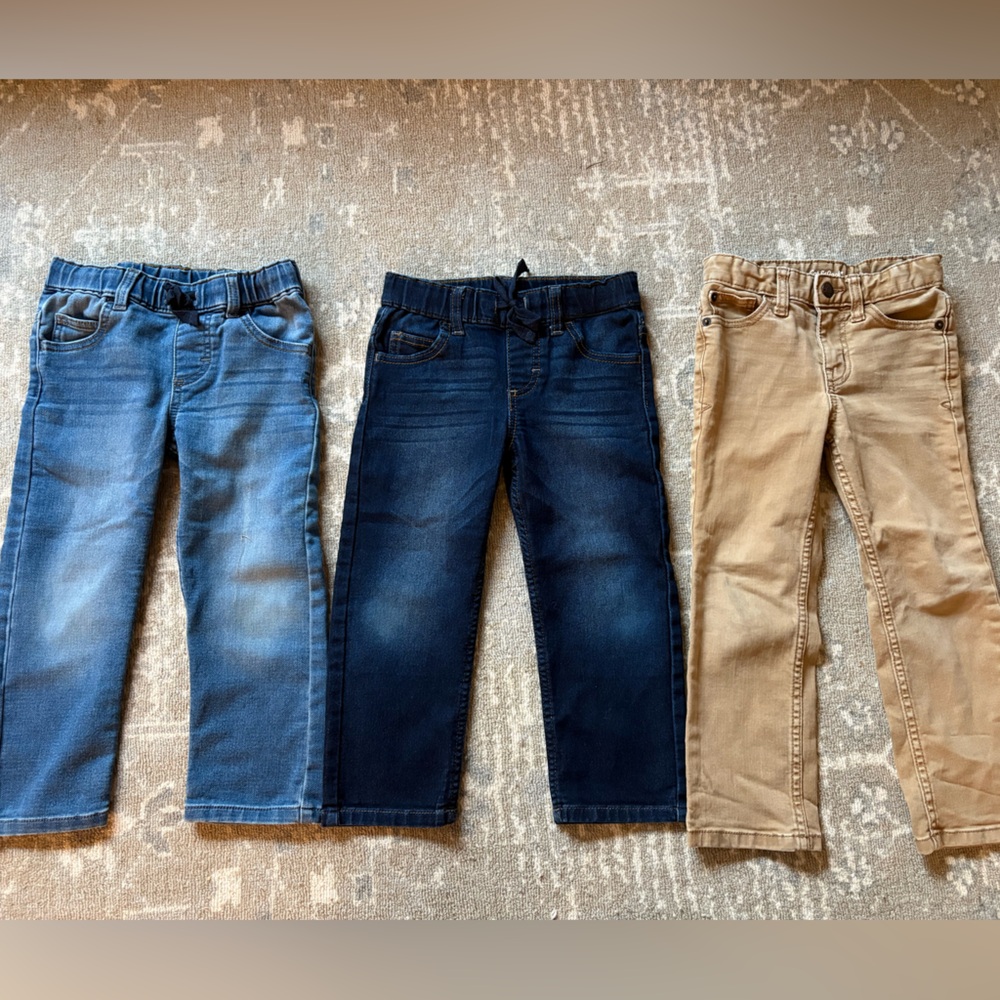 4T Clothes Bundle - Picture 2 of 4